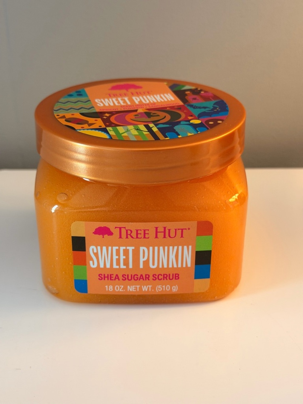 NEW Tree Hut Sweet Punkin Shea Sugar Scrub — Orange